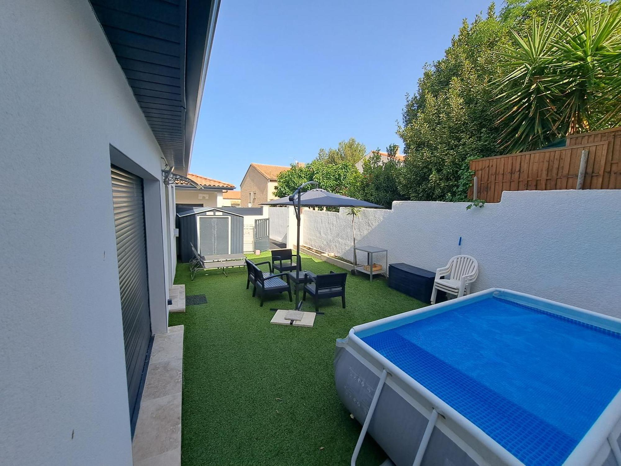 Charmante Maison Avec Piscine Bessan エクステリア 写真